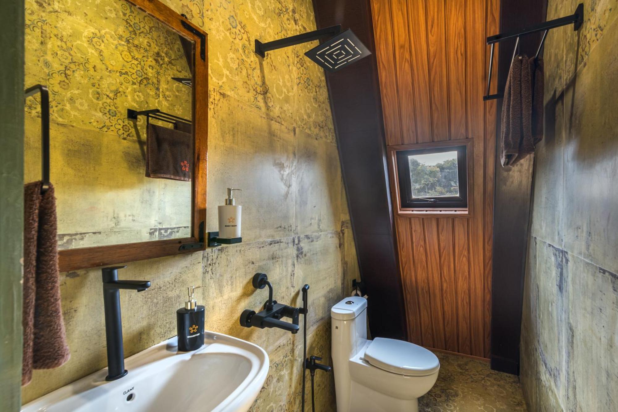 Saffronstays A Vantage, Panchgani - A Pyramid Shaped Unique Luxury Villa With Infinity Valley Views מראה חיצוני תמונה