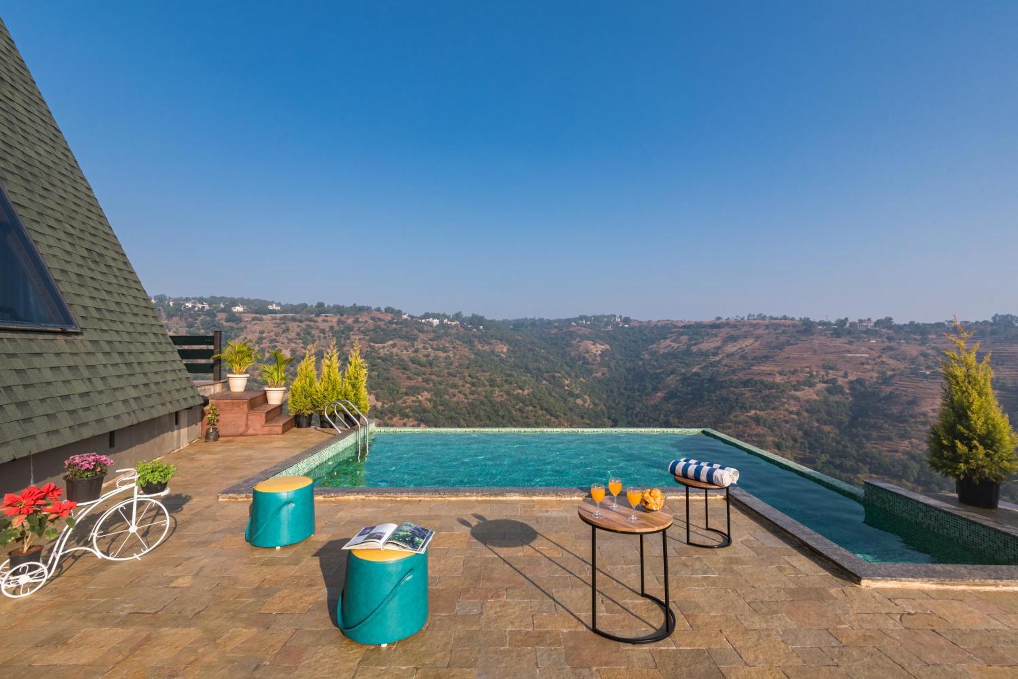 Saffronstays A Vantage, Panchgani - A Pyramid Shaped Unique Luxury Villa With Infinity Valley Views מראה חיצוני תמונה